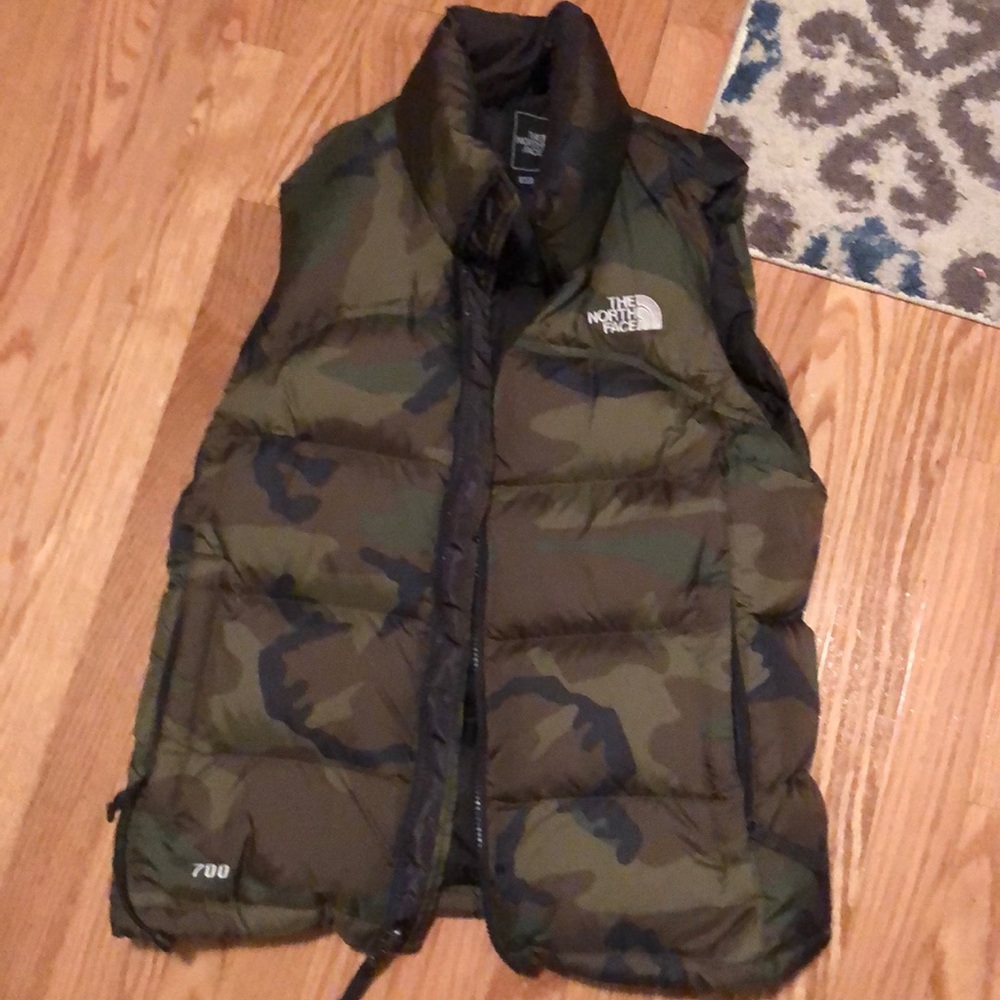 Army northface puffer jacket